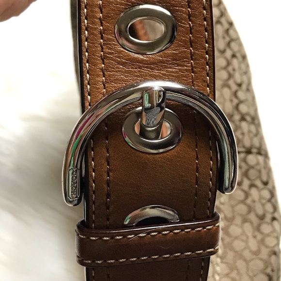 COACH- Signature Logo Hobo - Picture 7 of 7